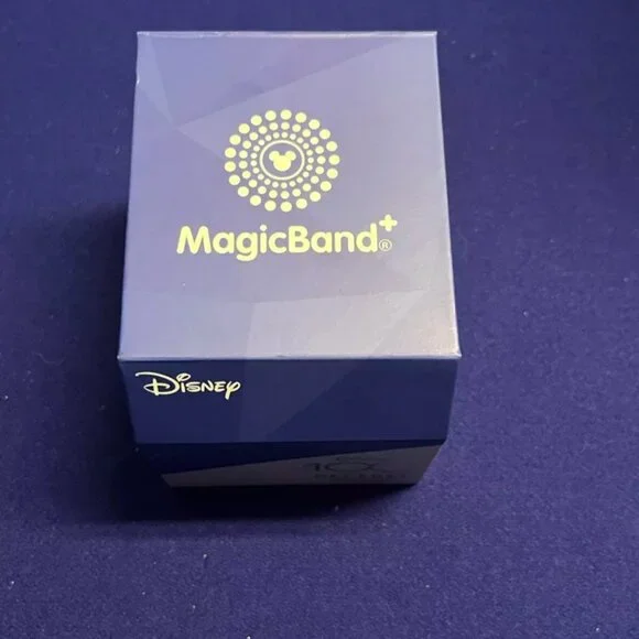 Disney Parks 2023 100 Years Eras 2000's Collection Bolt LE Magic Band Plus NEW - Picture 3 of 6
